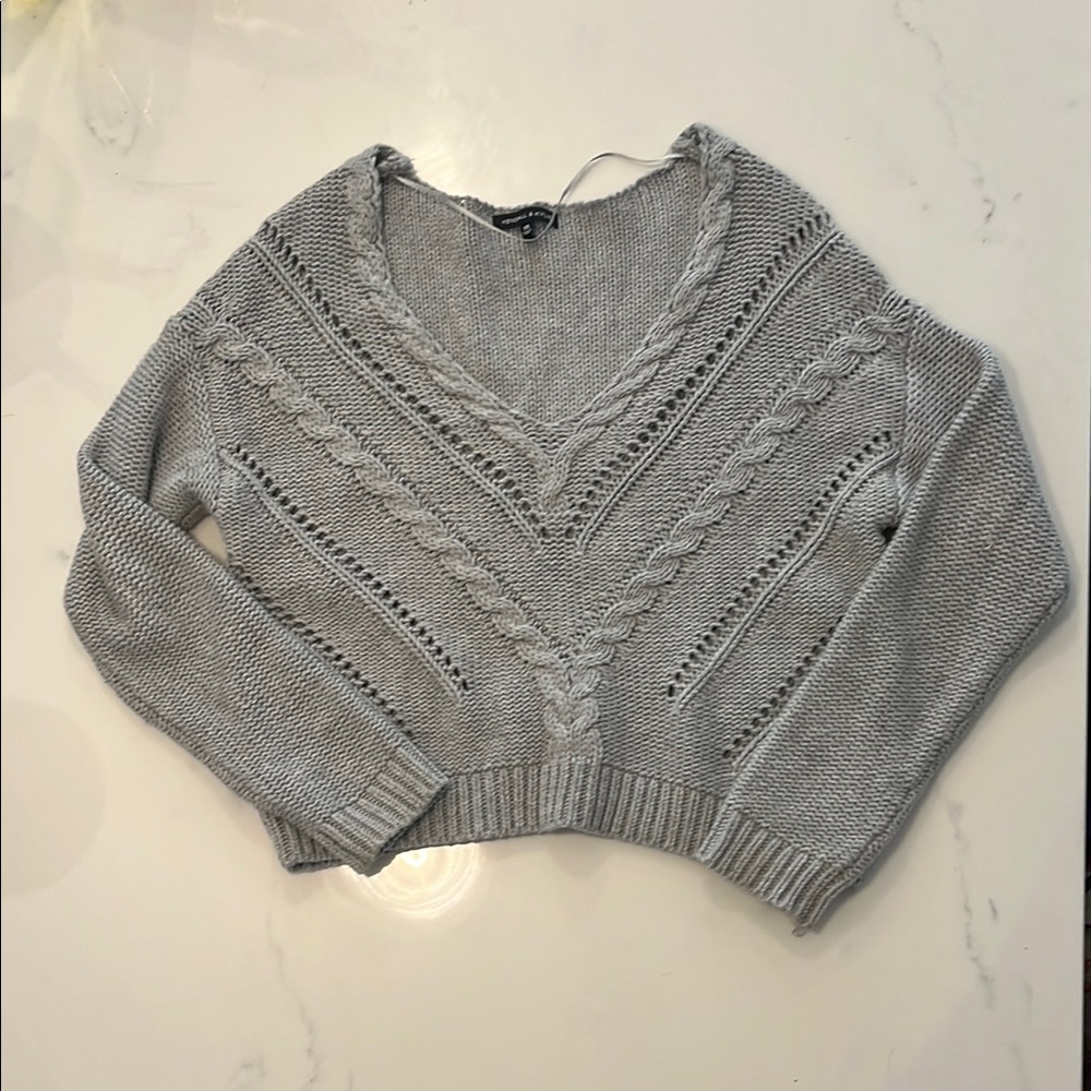 Kendall & Kylie Gray V-Neck Ribbed Sweater
